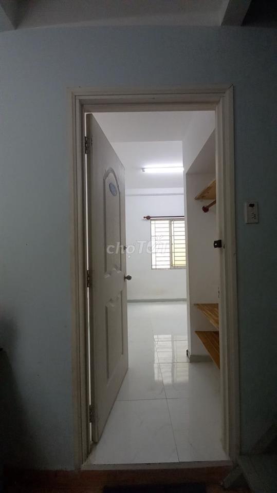 NHÀ TRỌ CAO CẤP Đ.ĐOÀN VĂN BƠ Q4 (GẦN ĐH NGUYỄN TẤT THÀNH)
