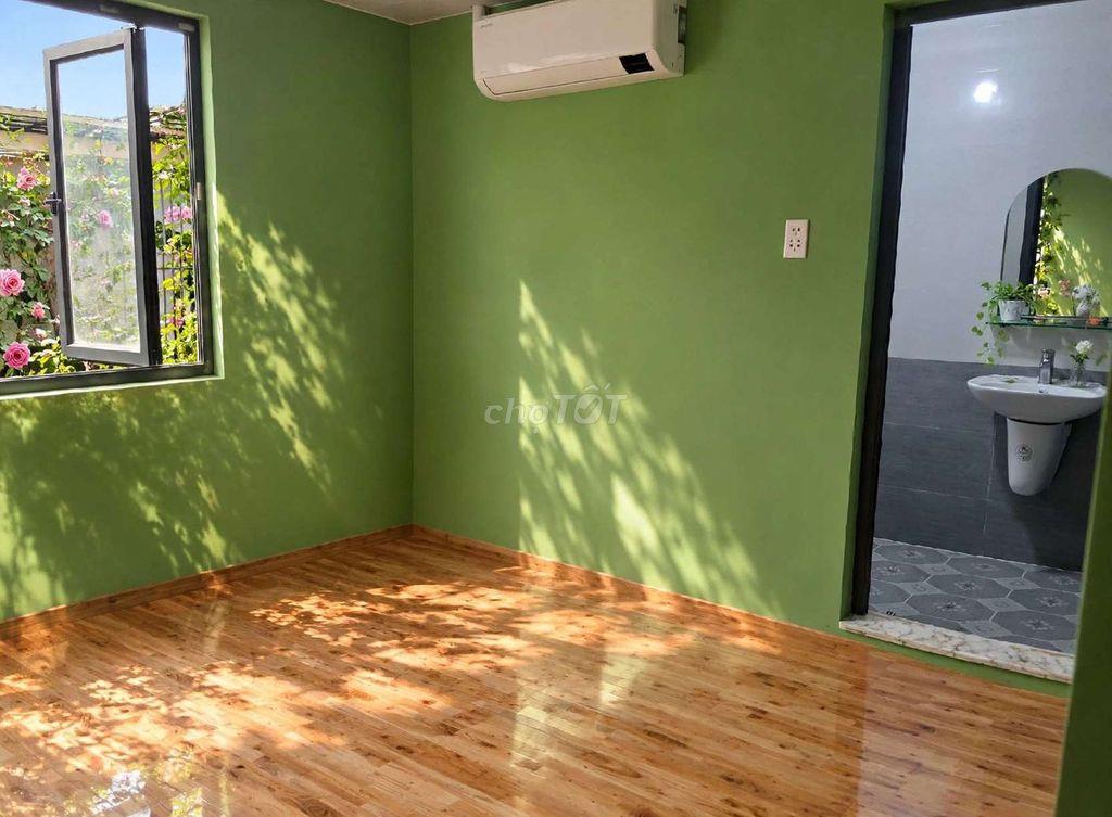 Bán nhà chính chủ – Sân vườn nhiều cây xanh, hẻm xe hơi thông thoáng