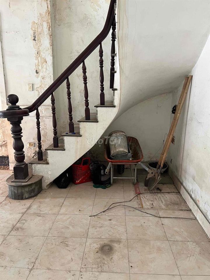 cho thuê nhà trống nguyên căn