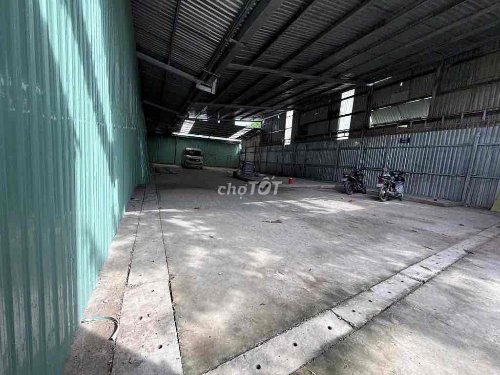 Cho thuê kho 350m2 Trống suốt Trần Cao thông thoáng