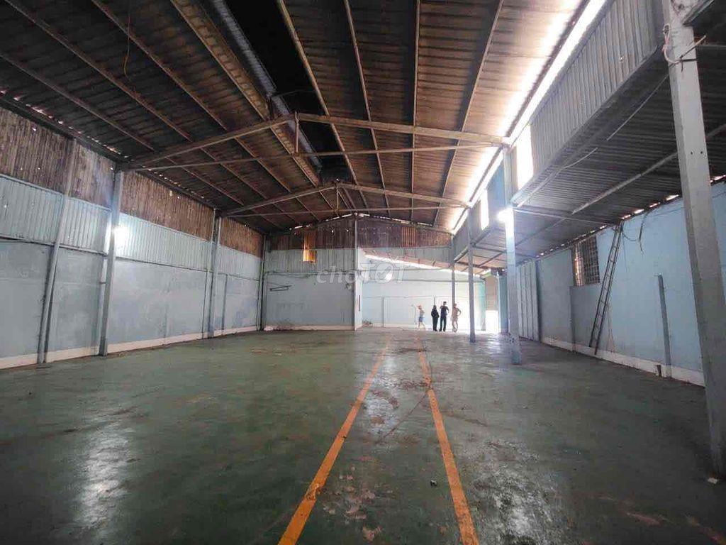Cho Thuê Kho Xuân Thới Thượng 450m2 Trần cao Trống suốt, Nền epoxy