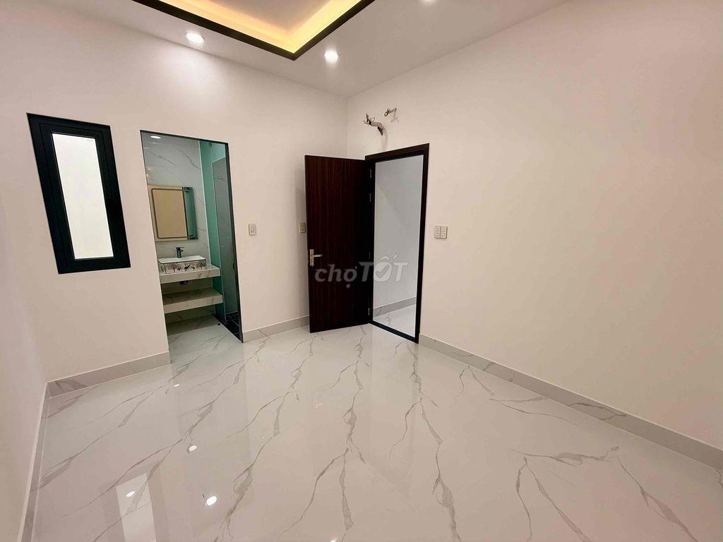 Nhà mới xây chính chủ