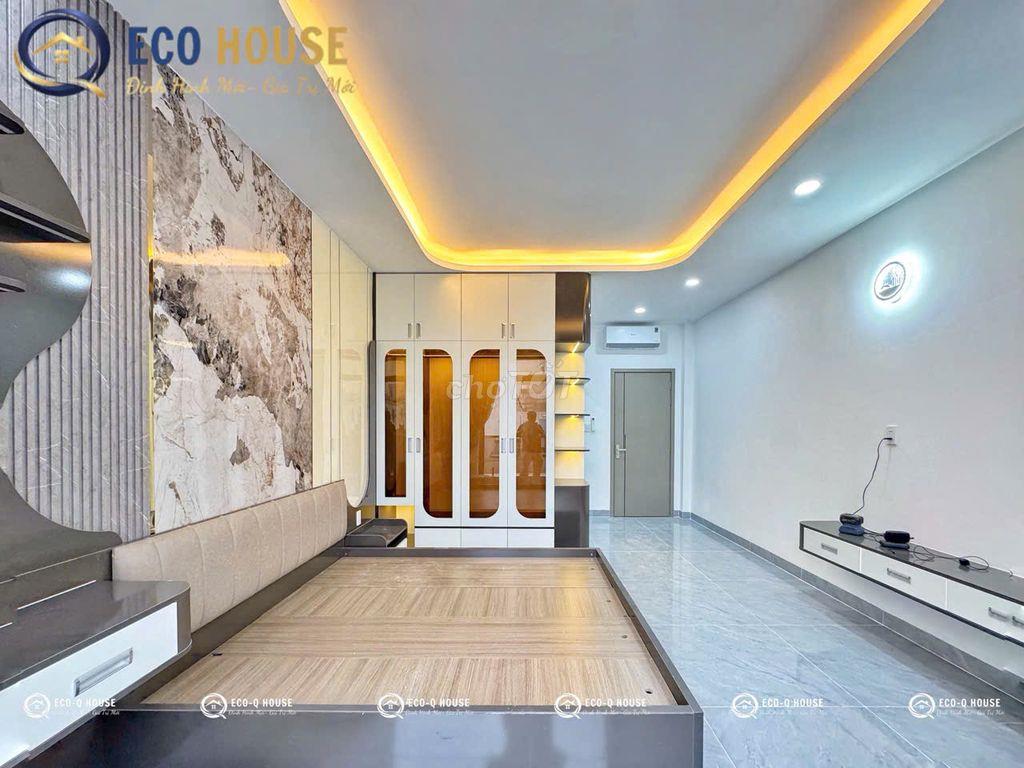 SIÊU PHẨM CHDV BAN CÔNG RỘNG CỰC THOÁNG FULL NT SANG TRỌNG