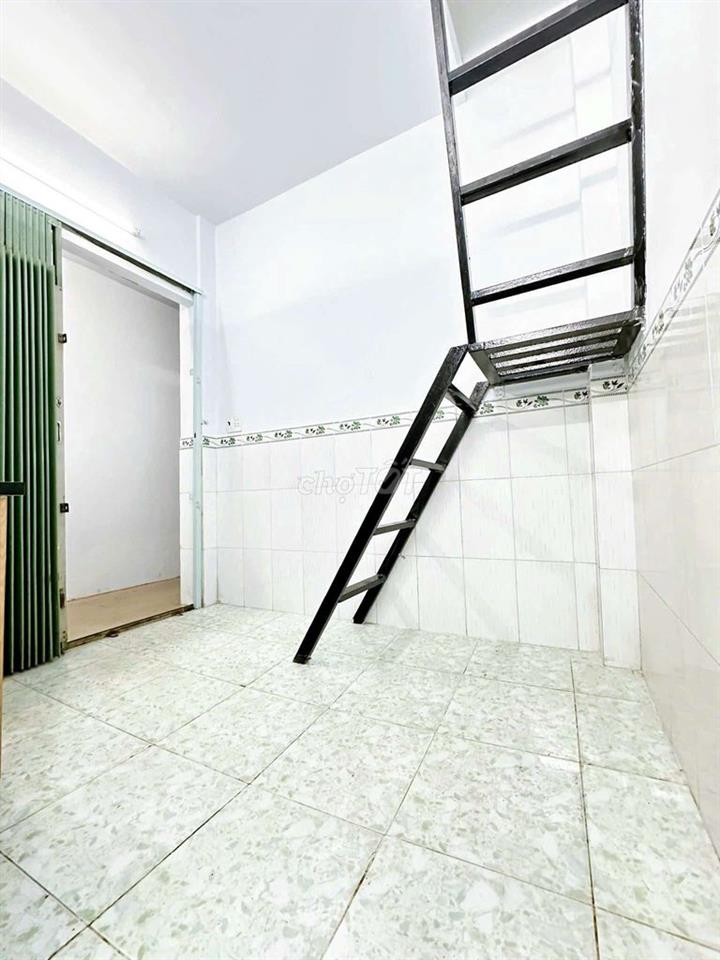 Phòng lầu suốt, ban công, Gò xoài