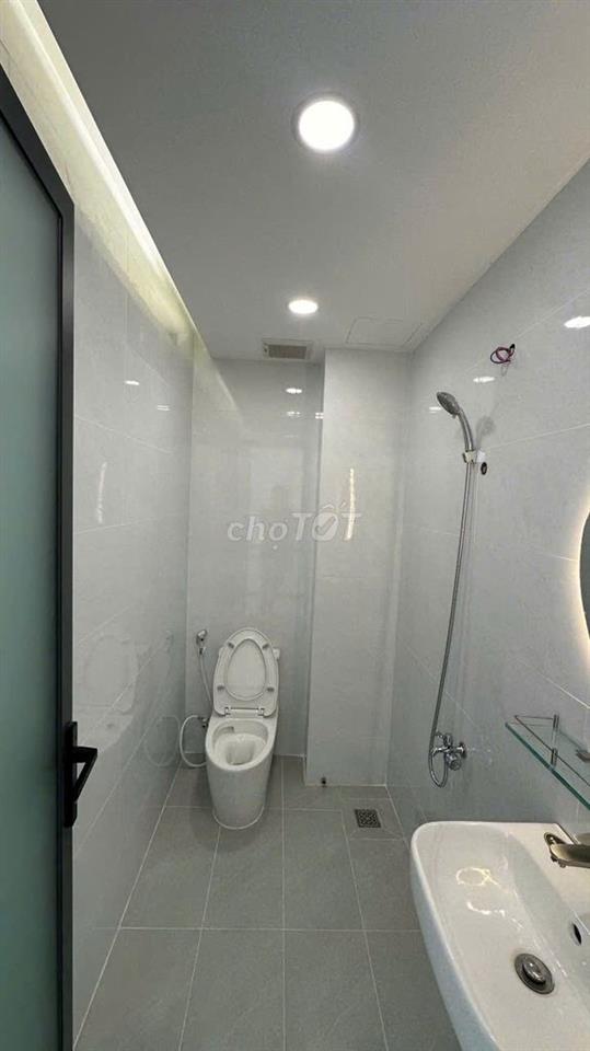 Ngộp bank bán CHDV mới xây full khách, dòng tiền 50 triệu/tháng