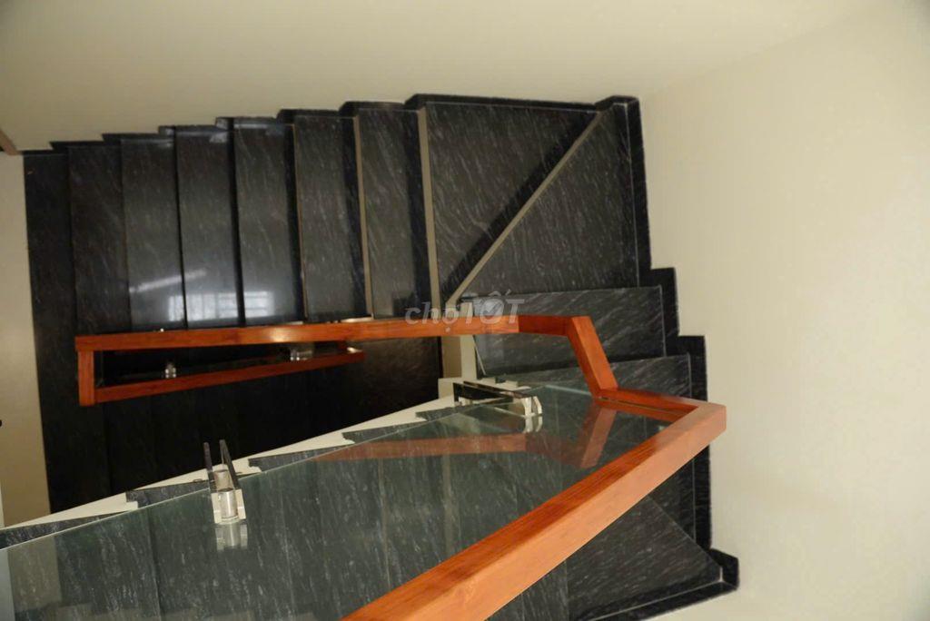 Bán CHDV mới xây full khách, dòng tiền 50 triệu/tháng