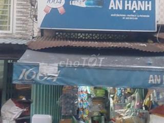Cần bán nhà mặt tiền chợ Ga
