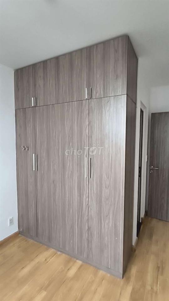 cho thuê chung cư view công viên. 2 pn,2 máy lạnh.sạch sẽ ở ngay,