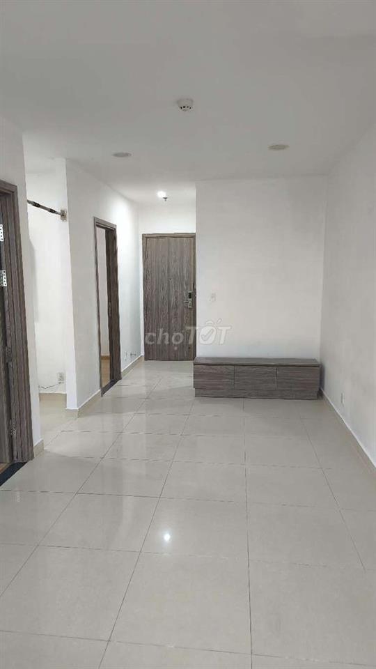cho thuê chung cư view công viên. 2 pn,2 máy lạnh.sạch sẽ ở ngay,