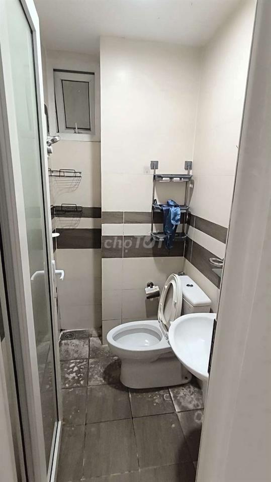 cho thuê chung cư view công viên. 2 pn,2 máy lạnh.sạch sẽ ở ngay,