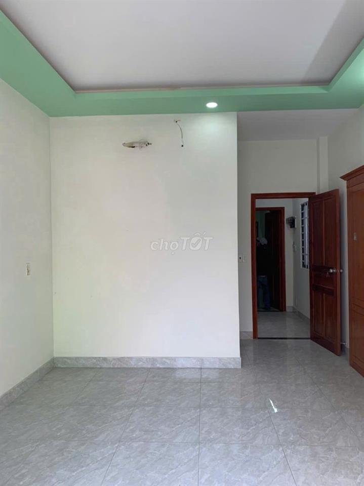 Cho thuê nhà 3 lầu mới đẹp hẻm Nguyễn Ảnh Thủ phường Hiệp Thành Q12