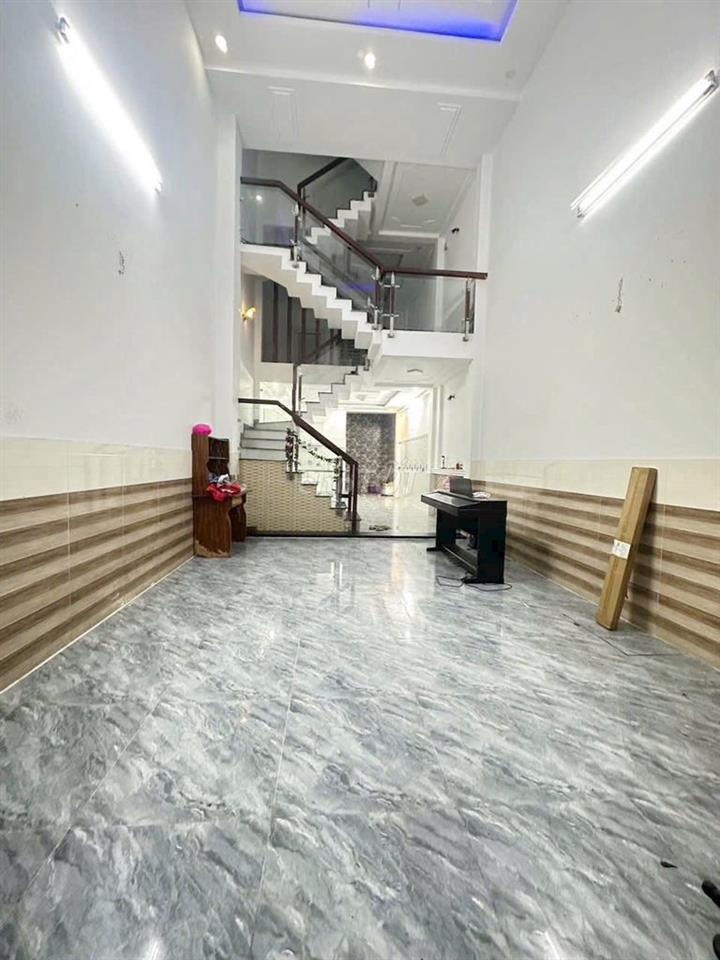 CHO THUÊ NHÀ 3 LẦU ĐẸP HẺM 8M THÔNG NGUYỄN ẢNH THỦ QUẬN 12 