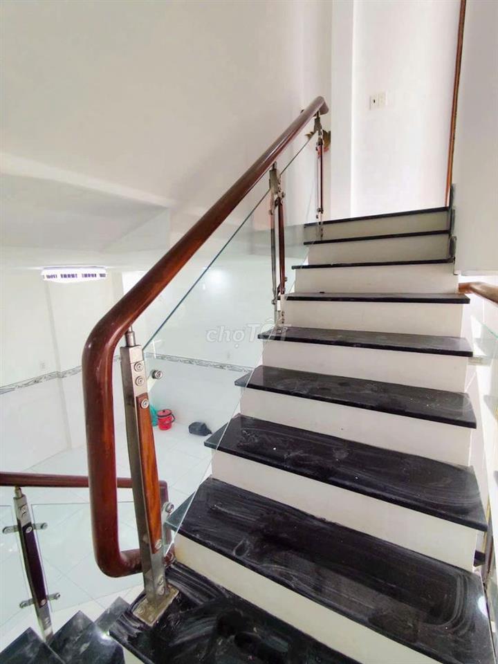 BÁN NHÀ 2 LẦU ĐƯỜNG HẺM THÔNG PHƯỜNG TÂN CHÁNH HIỆP QUẬN 12 