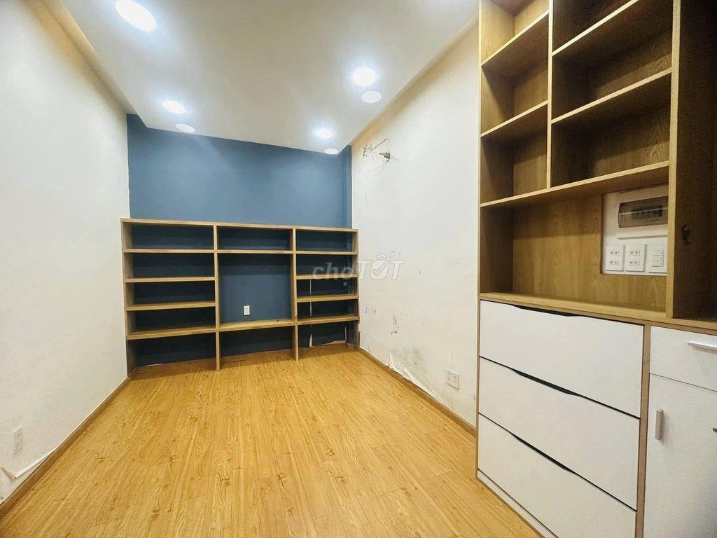 ĐẦU TƯ LỜI NGAY NHÀ 64M²GẦN ĐH NGUYỄN TẤT THÀNH SẮP RA MẶT TIỀN