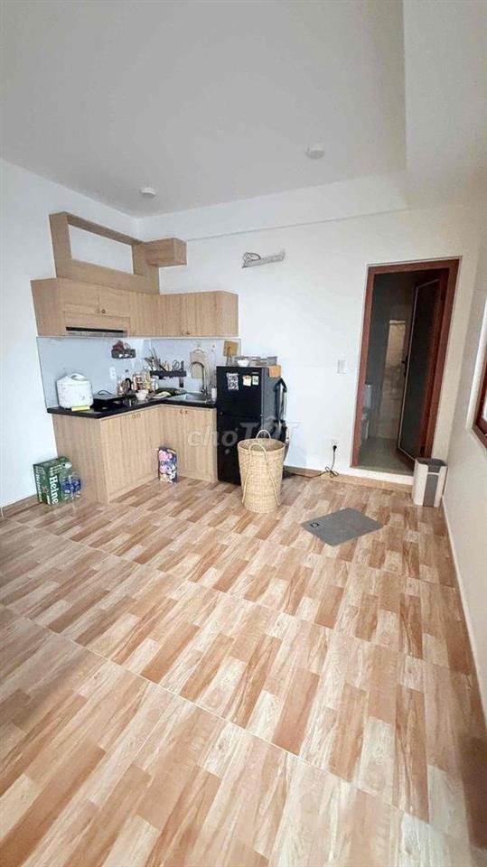 căn hộ dịch vụ- 1 phòng ngủ, 1 phòng khách PHÒNG MỚI XÂY