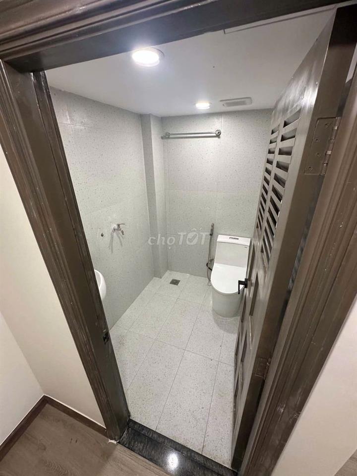 CHO THUÊ MBKD LỐI ĐI RIÊNG TẠI MẶT TIỀN LÝ CHÍNH THẮNG