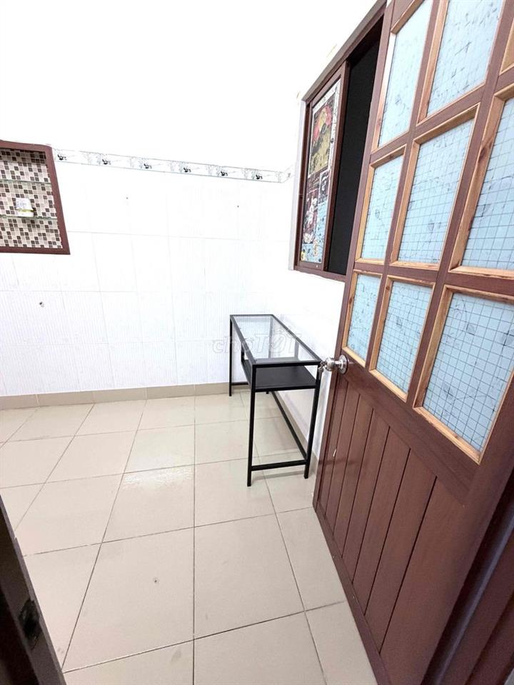 Phòng trọ Nguyễn Đình Chiểu Q3 có cửa sổ - wc riêng khép kín