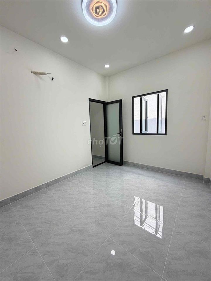 4,04m x 11,5m ( nở hậu 4.12m) 👉Nhà: 1 trệt 1 lầu O🌙9🌿3🍀3🌸3🦋3🌼2🍃2🌪️8☀️3