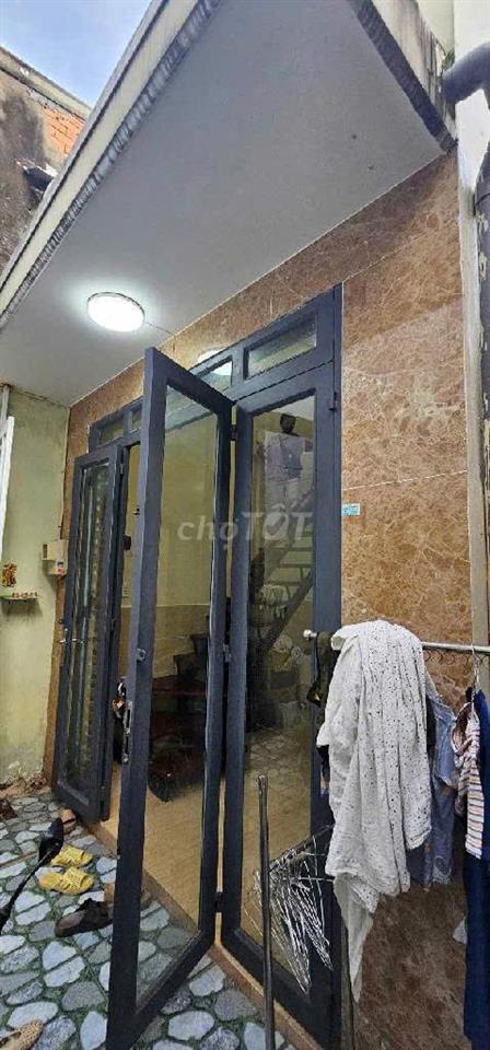 Nhà Sát Đầm Sen 🔥Chủ Gấp Bán Giá Rẻ-💥 Nhỉnh 3 Tỷ - DTSD 92m2