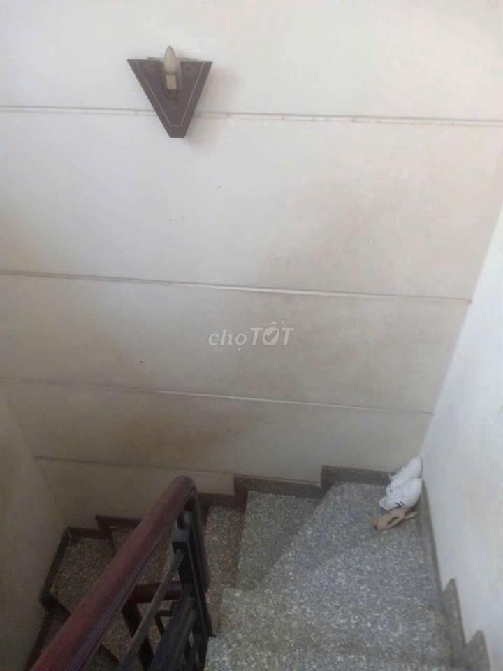 Bán gấp nhà mặt tiền Phạm Văn Chí giá thương lượng
