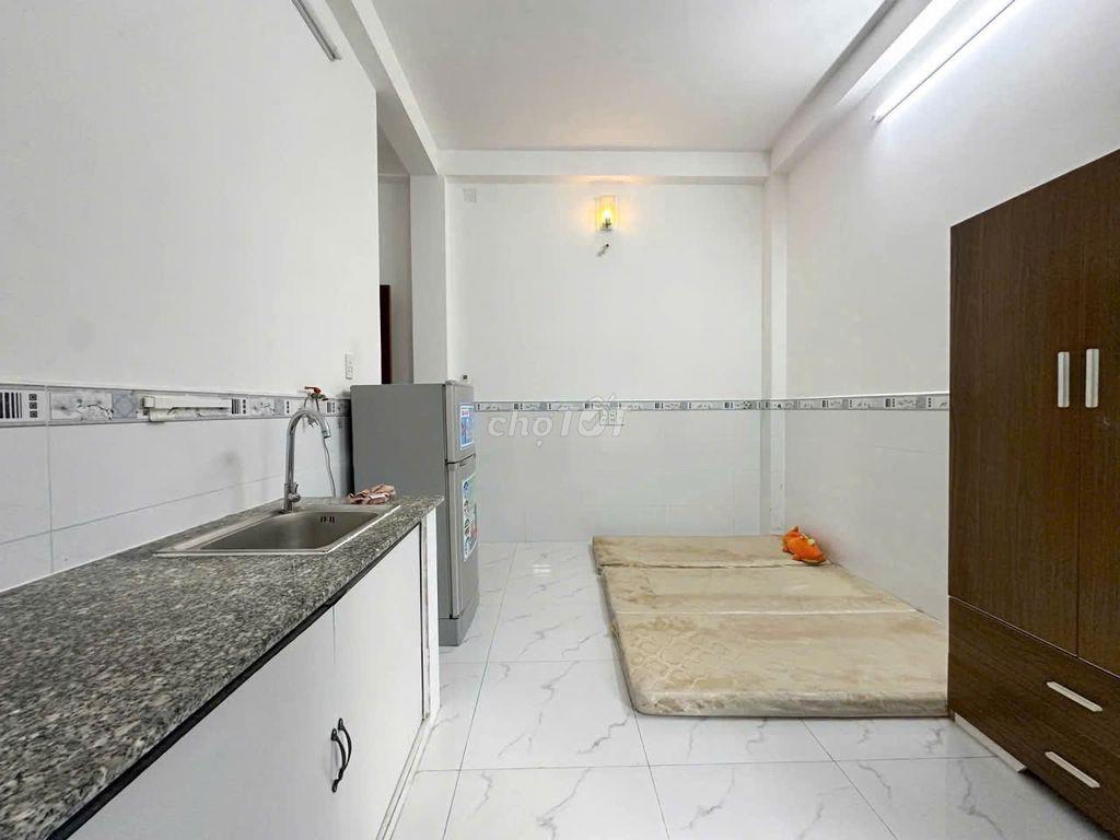 cho thuê phòng tại huỳnh tấn phát với đầy  đủ nội thất 