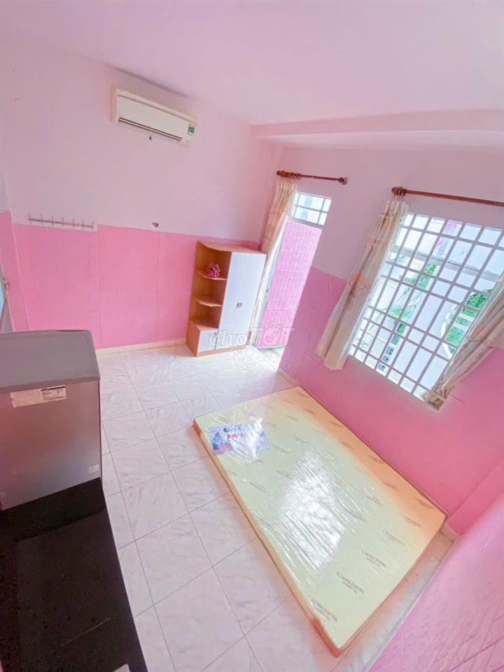 CHO THUÊ PHÒNG TẠI NGUYỄN VĂN QUỲ PHÒNG BAN CÔNG