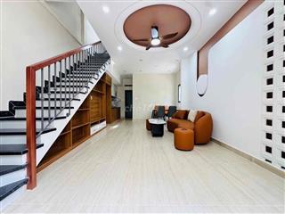 CHỈ 6 TỈ - SỞ HỮU NHÀ 3 PN - 4,3 x10 - GIÁP qQUẬN 10 - KHU LỮ GIA TÂN