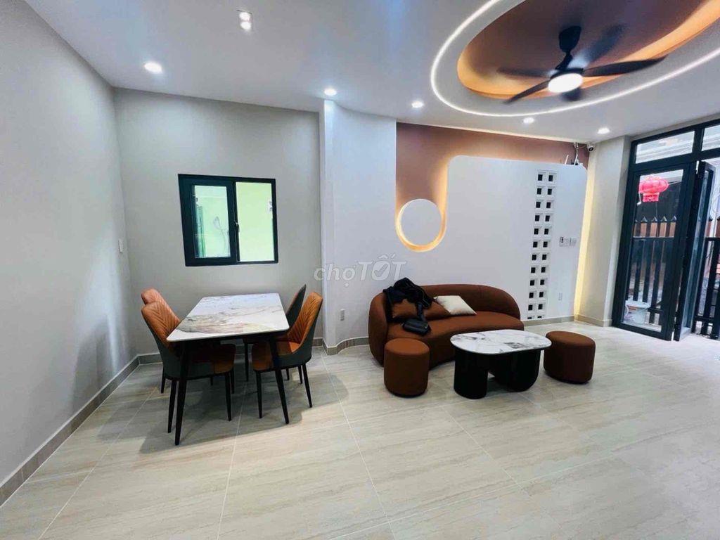 CHỈ 6 TỈ - SỞ HỮU NHÀ 3 PN - 4,3 x10 - GIÁP qQUẬN 10 - KHU LỮ GIA TÂN