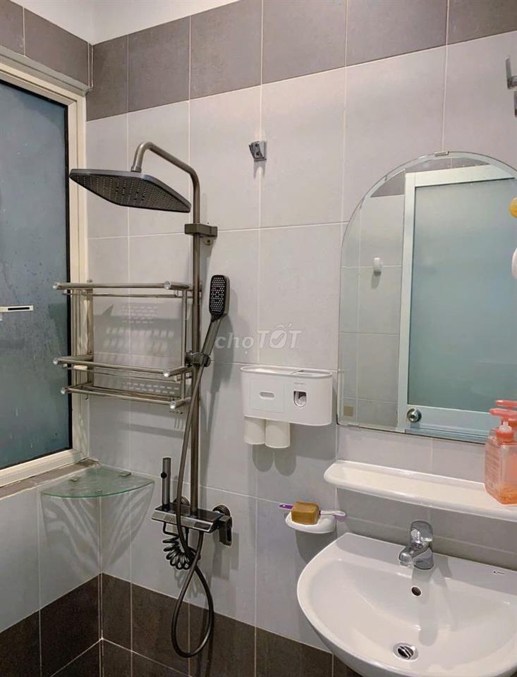 Cho thuê nhà 4 phòng ngủ – Quận Tân Bình