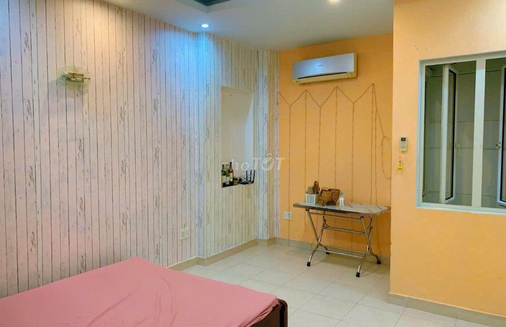 Cho thuê nhà 4 phòng ngủ – Quận Tân Bình
