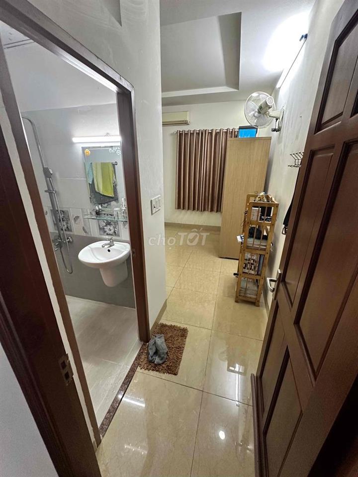 Cho thuê 2 phòng, nội thất cơ bản