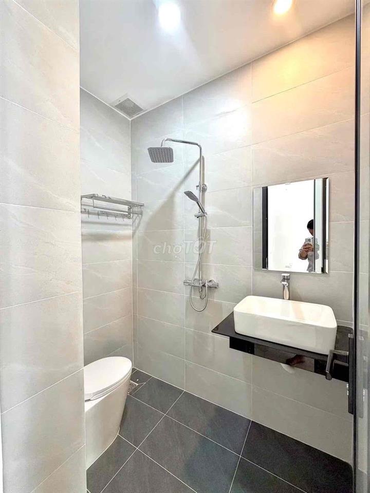 Căn hộ dịch vụ gần T3