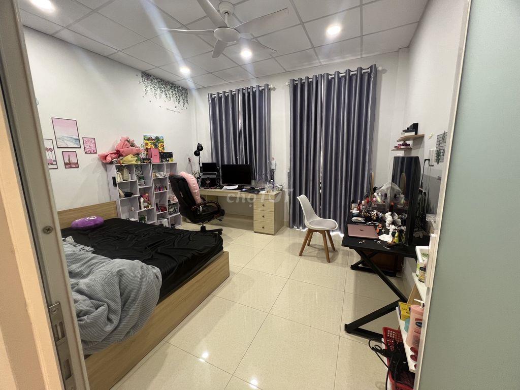 Bán nhà đường Oto