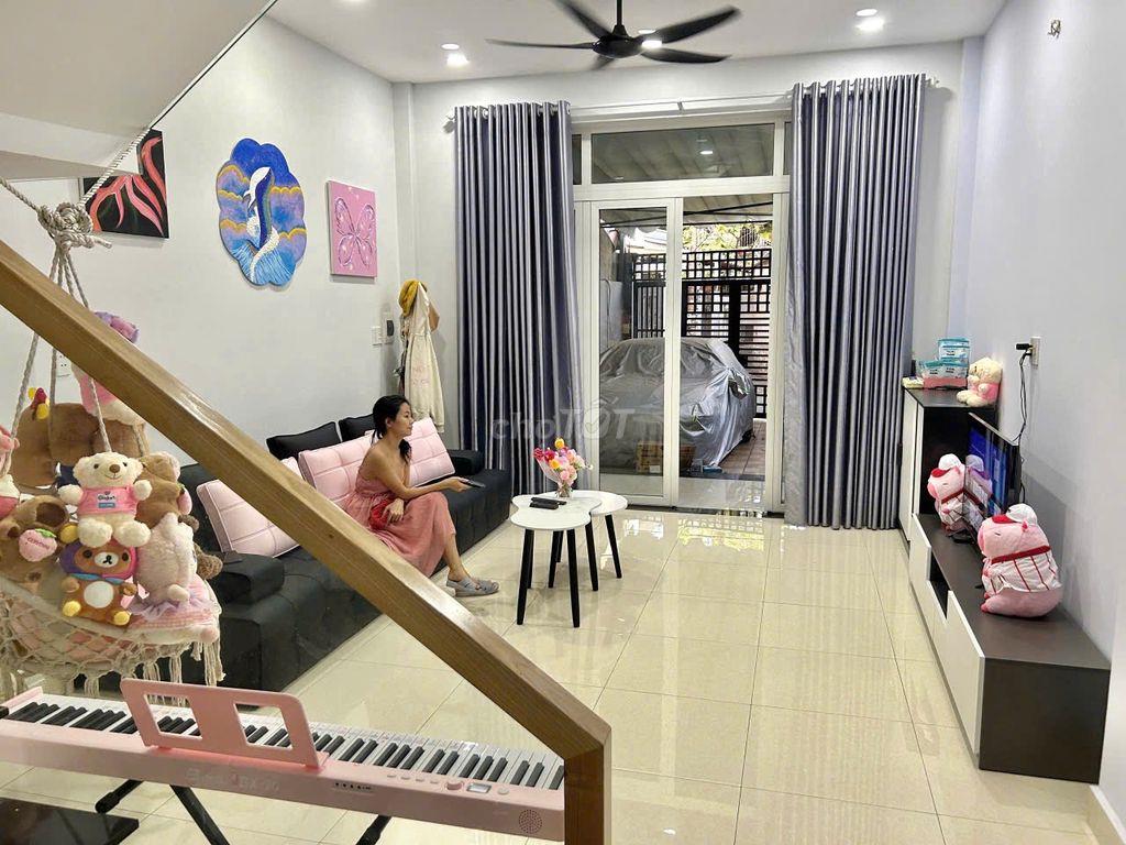 Bán nhà đường Oto