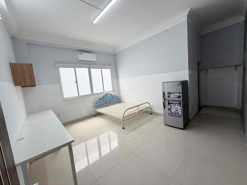 Phòng Đ.Liên Phường x Đỗ Xuân Hợp