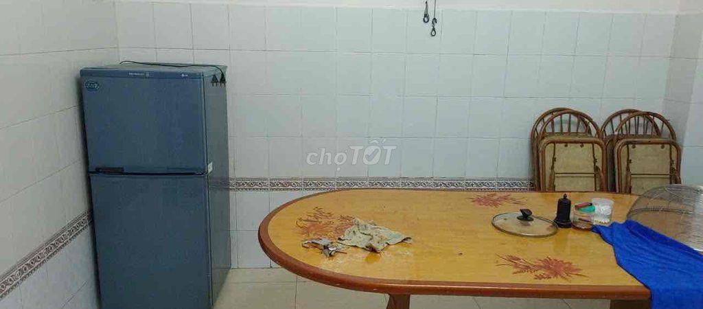 Chính chủ cho thuê tầng 1 ở nhà riêng ngõ 639 Hoàng Hoa Thám, không qu