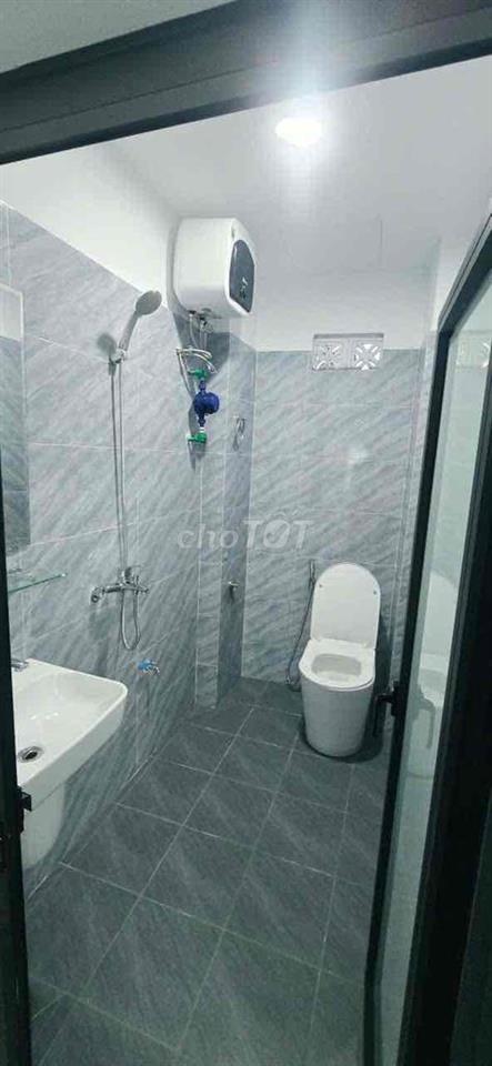 3.8 triệu có ngay phòng 30m ngay mặt đường Xuân Phương