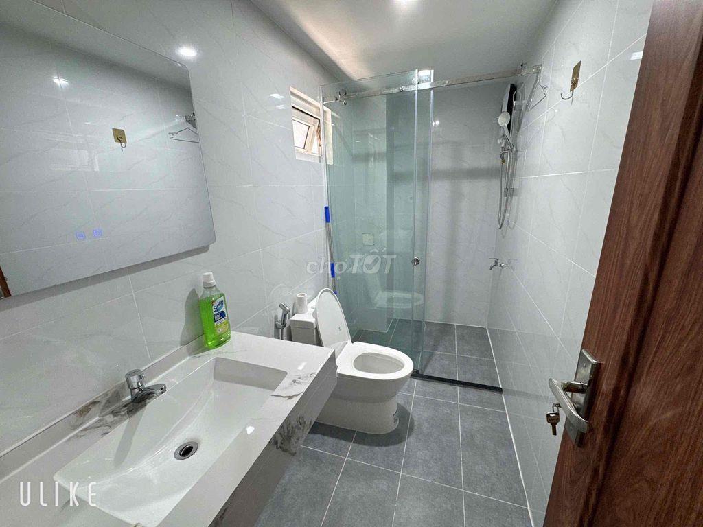 cho thuê nhà mới, sân vườn, sát biển