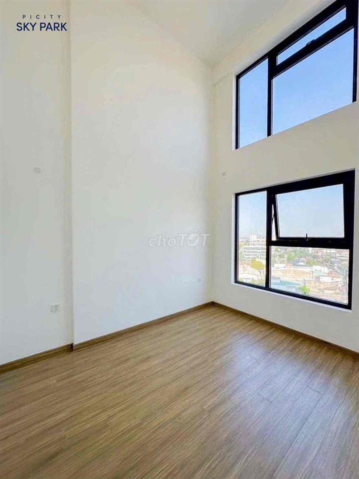 Sky Park Hi Ceiling trần cao 5,3m 2PN 1WC full nội thất