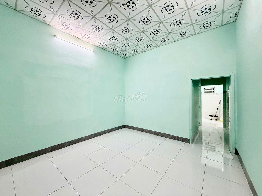 Bán nhà cấp 4 sổ riêng ngay trường Trịnh Hoài Đức