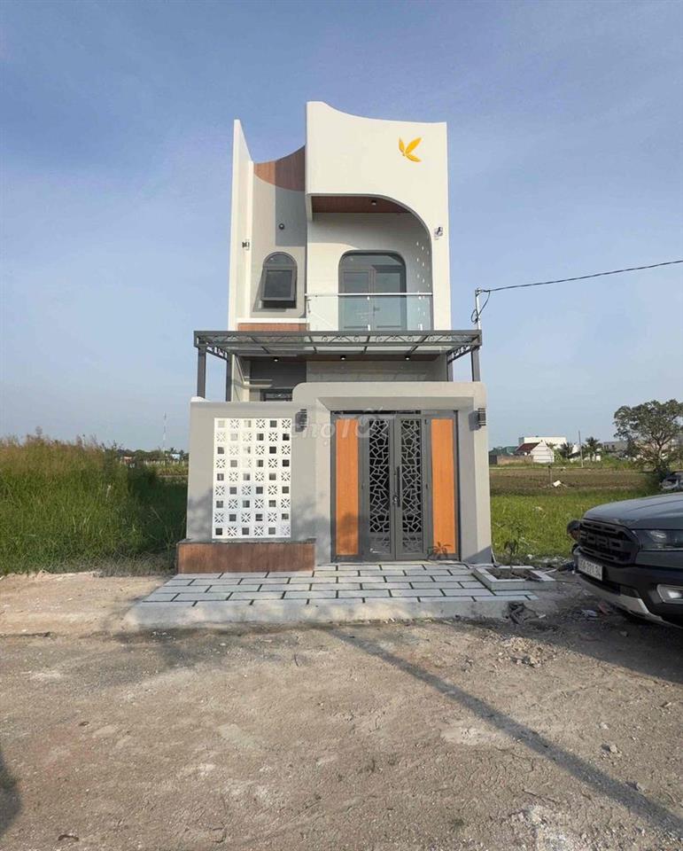 Bán Nhà Mới Xây Phong Cách Hiện Đại