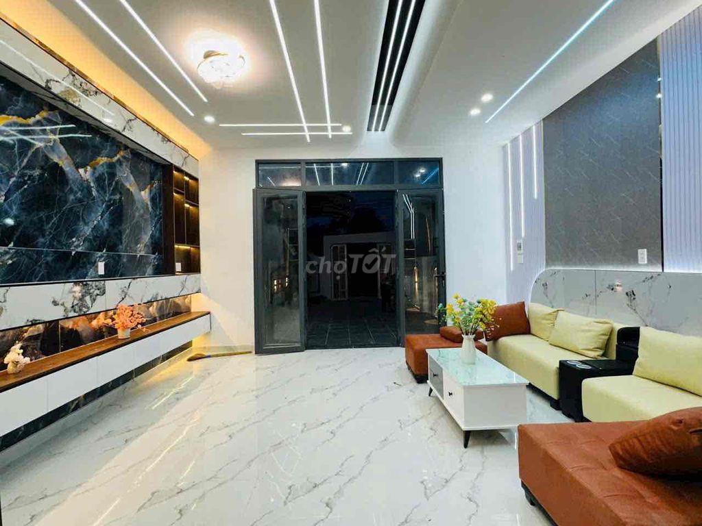 Nhà cho thuê. đường phước lâm-long thượng