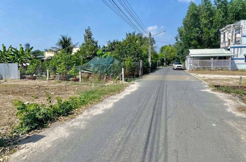 CẦN TIỀN TRẢ NỢ CHO CON RA GẤP 470M2 ĐẤT SẲN 100 THỔ 320 TRIỆU