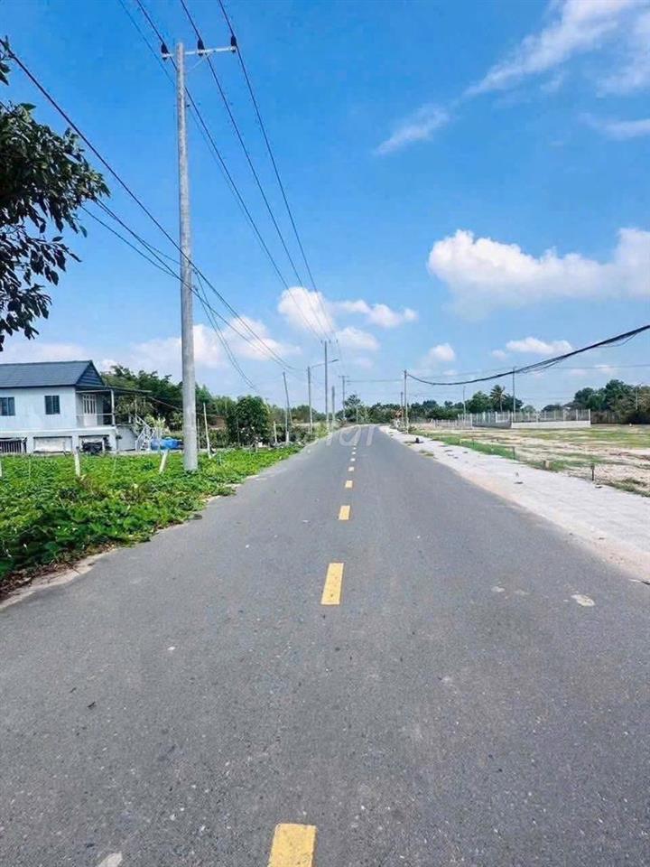 CẦN TIỀN TRẢ NỢ CHO CON RA GẤP 470M2 ĐẤT SẲN 100 THỔ 320 TRIỆU