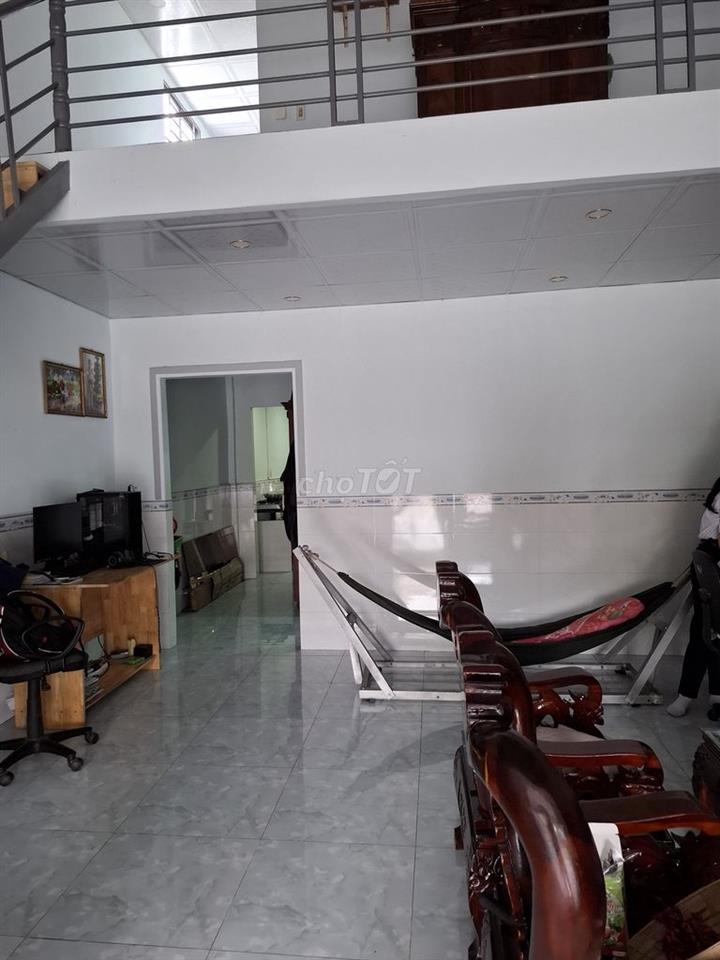 Cho thuê nhà cấp 4 có gác lửng 