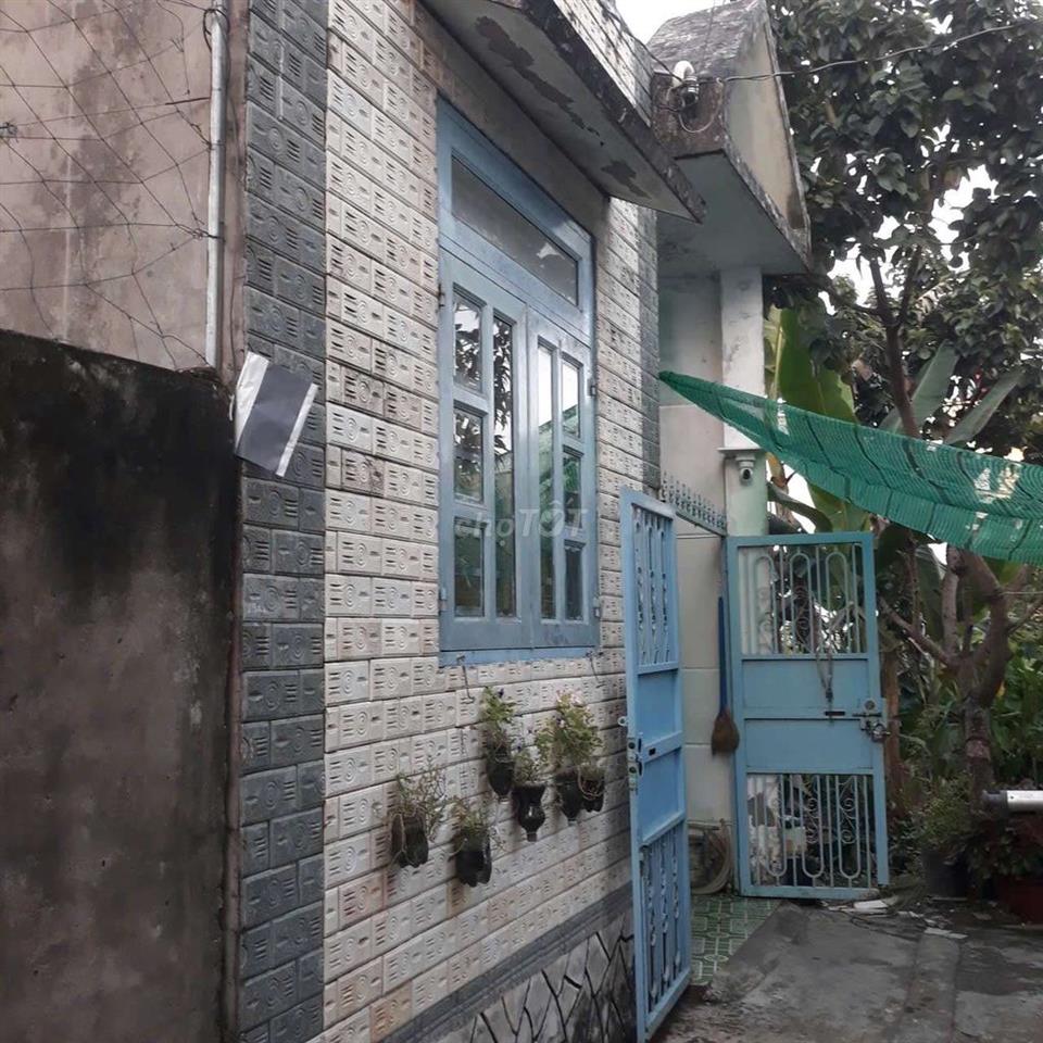cần bán gấp  nhà đất cây lâu năm 