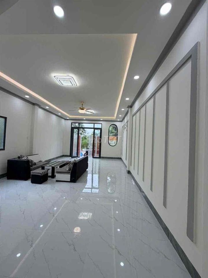 Nhà 1trệt 1 lầu Long Hồ Vĩnh Long