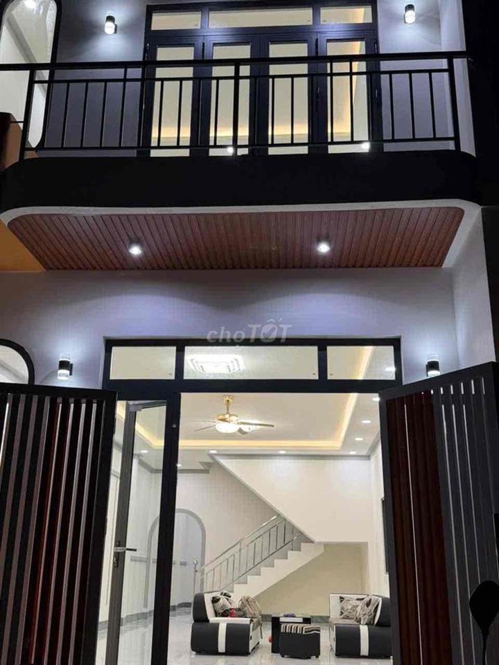 Nhà 1trệt 1 lầu Long Hồ Vĩnh Long