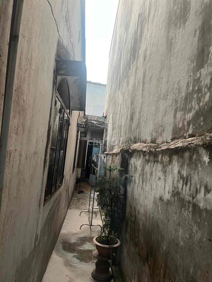 chính chủ cần bán nhà cấp 4 5.8/19