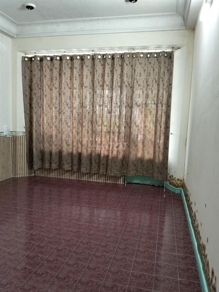 Cho thuê phòng rộng giá rẻ 